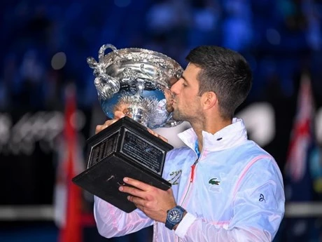 Novak Djokovic lần thứ 10 vô địch Australian Open. (Nguồn: Getty Images)