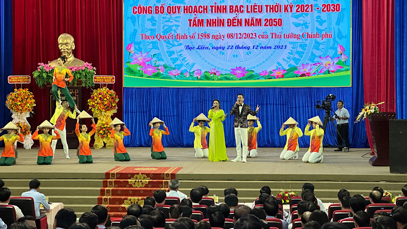 Tỉnh Bạc Liêu công bố Quyết định của Thủ tướng Chính phủ về quy hoạch Bạc Liêu tầm nhìn đến năm 2050. (Ảnh: TRỌNG DUY)