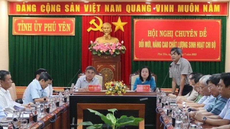 Hội nghị chuyên đề “Đổi mới, nâng cao chất lượng sinh hoạt chi bộ”.