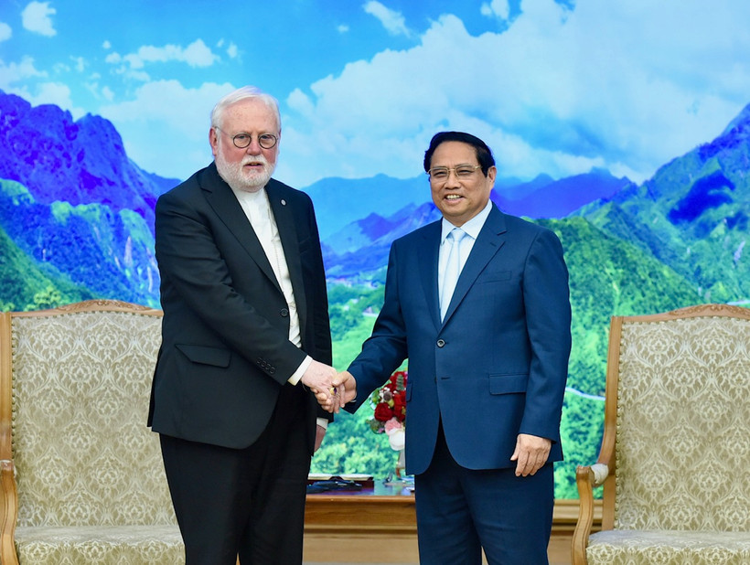 Thủ tướng Phạm Minh Chính đón Tổng Giám mục Paul Richard Gallagher, Bộ trưởng Ngoại giao Tòa thánh Vatican