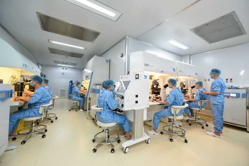 Xét nghiệm sàng lọc phôi tiền làm tổ.