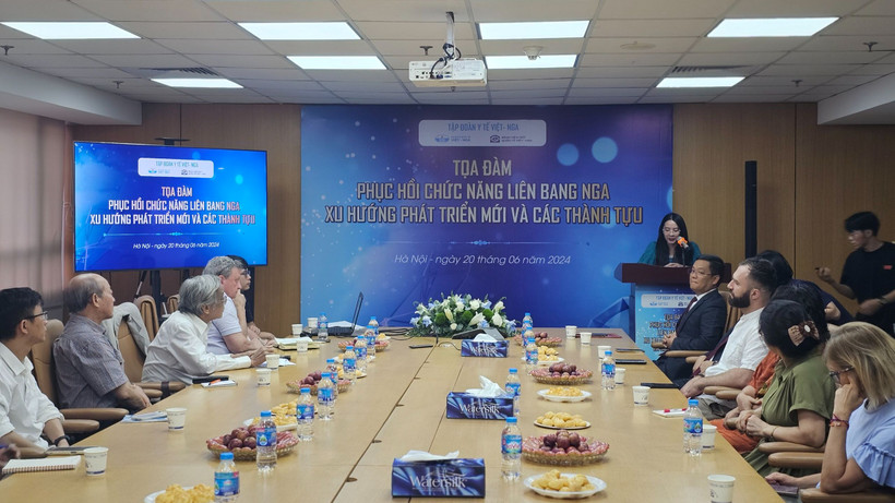 Toàn cảnh tọa đàm.