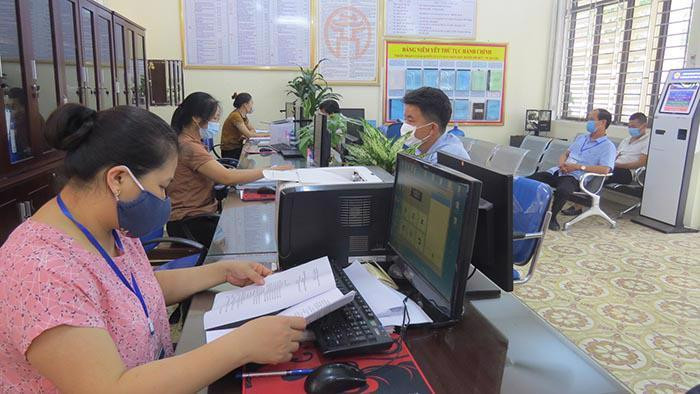 Bộ phận tiếp nhận và trả kết quả giải quyết thủ tục hành chính huyện Mỹ Đức.