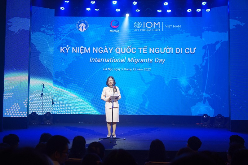 Bà Hoàng Thị Thơm, Phó Cục trưởng Cục Dân số (Bộ Y tế) phát biểu tại lễ kỷ niệm.