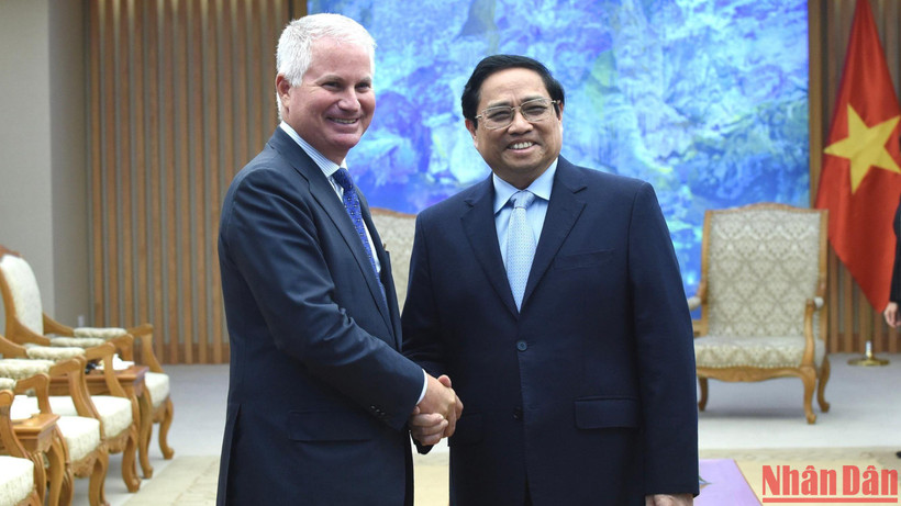 Thủ tướng Phạm Minh Chính tiếp ông Charles Kaye, Tổng giám đốc toàn cầu Quỹ đầu tư Warburg Pincus (Hoa Kỳ).