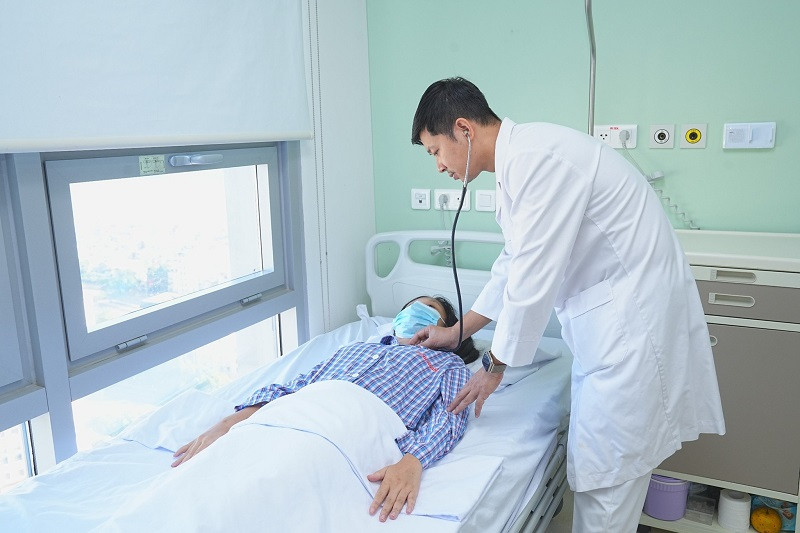 Bệnh nhân hồi phục sức khỏe sau ca phẫu thuật.