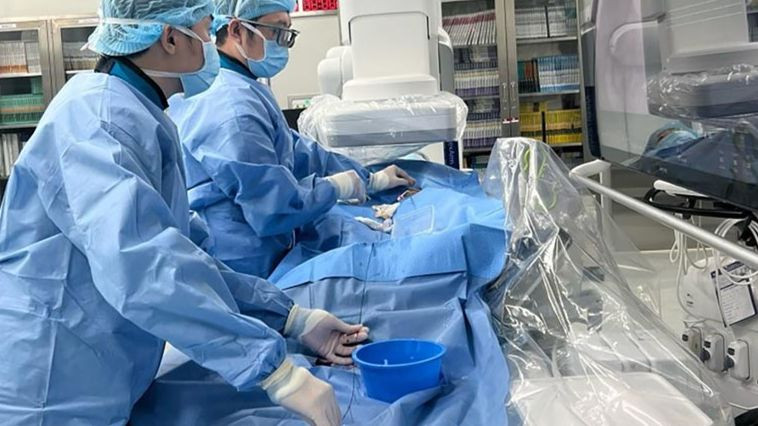 Một ca can thiệp đặt stent cấp cứu nhồi máu cơ tim.