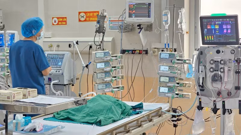 Bệnh nhi nằm điều trị tại Bệnh viện đa khoa Đức Giang.