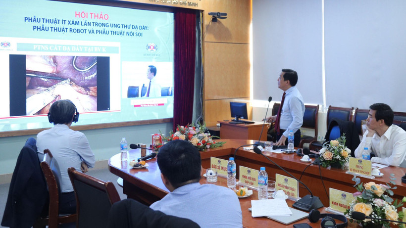 Các chuyên gia chia sẻ thông tin tại hội thảo.