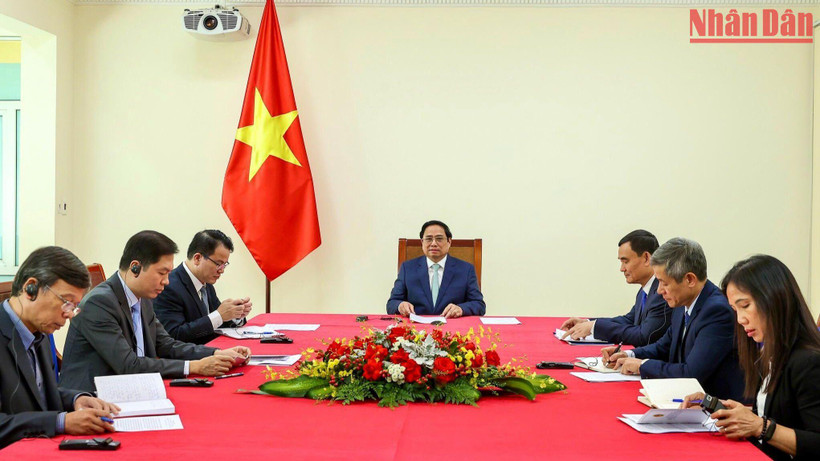 Thủ tướng Phạm Minh Chính tại cuộc điện đàm với Thủ tướng Australia Anthony Albanese.