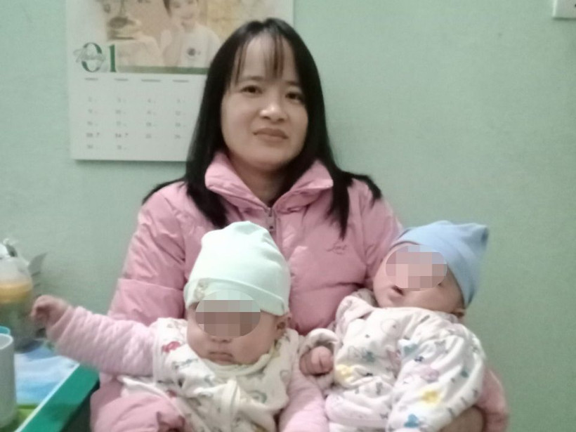 Hạnh phúc nhân đôi của gia đình chị Nguyễn Thị Sương.