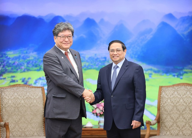 Thủ tướng Phạm Minh Chính tiếp Hạ Nghị sĩ Quốc hội, Trưởng Ban Nghiên cứu chính sách của Đảng Dân chủ Tự do Nhật Bản.