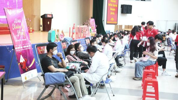 Lễ hội Xuân hồng tiếp nhận 11.708 đơn vị máu