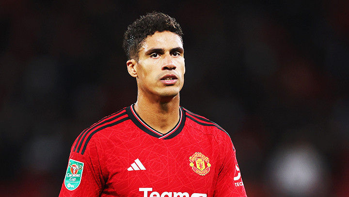 Varane chia tay Man United