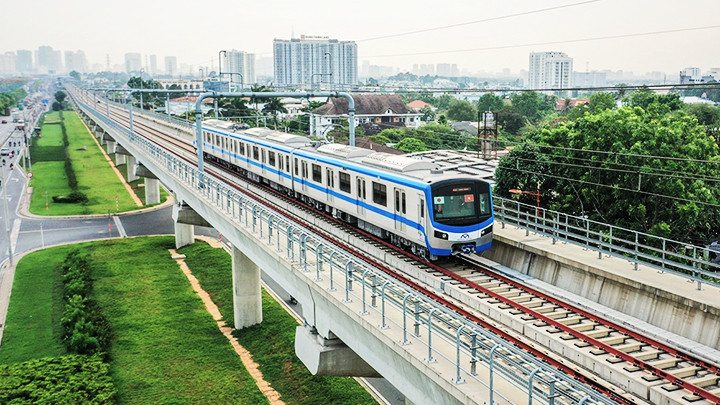 Tuyến Metro số 1 TP Hồ Chí Minh chuẩn bị đi vào hoạt động.