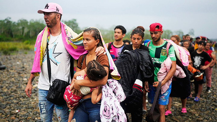 Hàng triệu người dân châu Mỹ phải rời bỏ nhà cửa. Ảnh: GETTY IMAGES