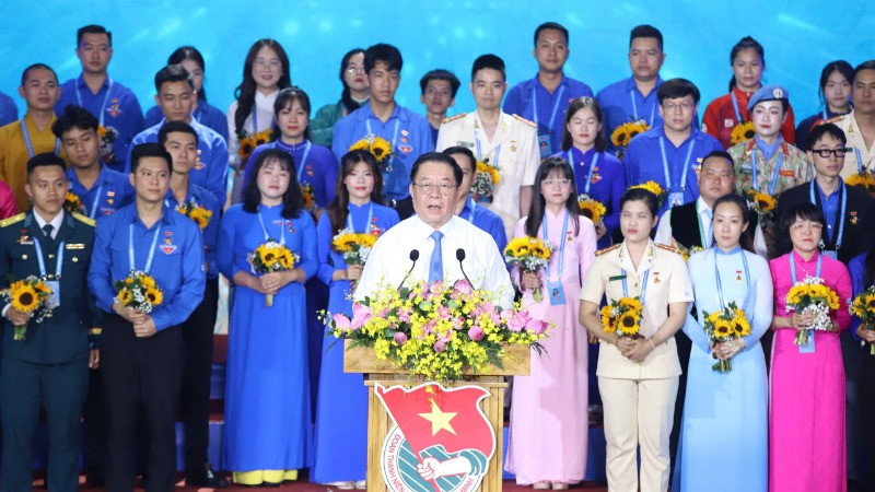 Đồng chí Nguyễn Trọng Nghĩa, Ủy viên Bộ Chính trị, Bí thư Trung ương Đảng, Trưởng Ban Tuyên giáo và Dân vận Trung ương phát biểu tại đại hội.