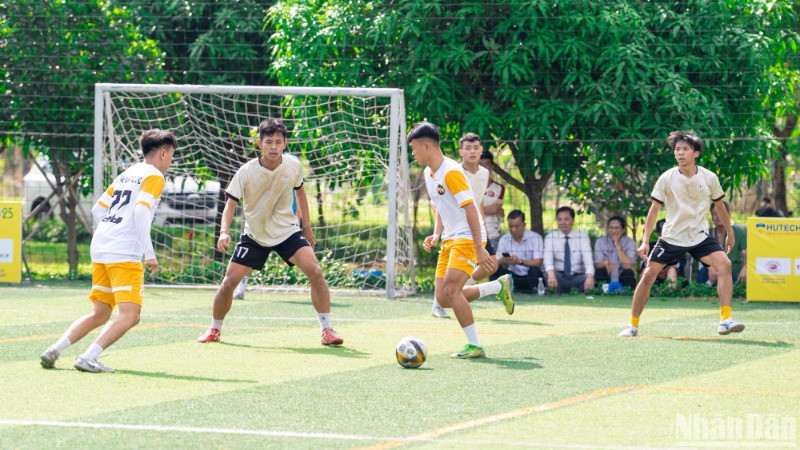 Các trận đấu giữa các đội bóng diễn ra hấp dẫn và gay cấn