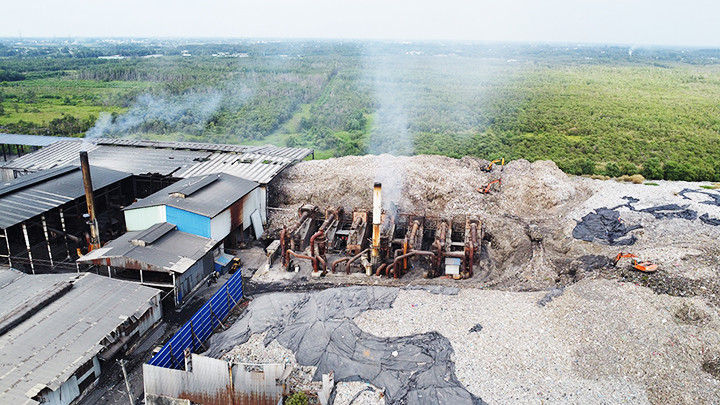 Công nghệ xử lý rác lạc hậu là một nguyên nhân gây ô nhiễm môi trường tại nhiều xã thuộc huyện Củ Chi.