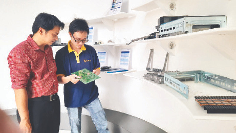 Trưng bày các sản phẩm công nghiệp công nghệ cao tại Khu công nghệ cao Thành phố Hồ Chí Minh.