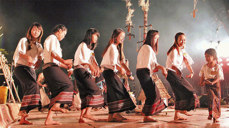 Điệu tamya quyến rũ của người Chu Ru.