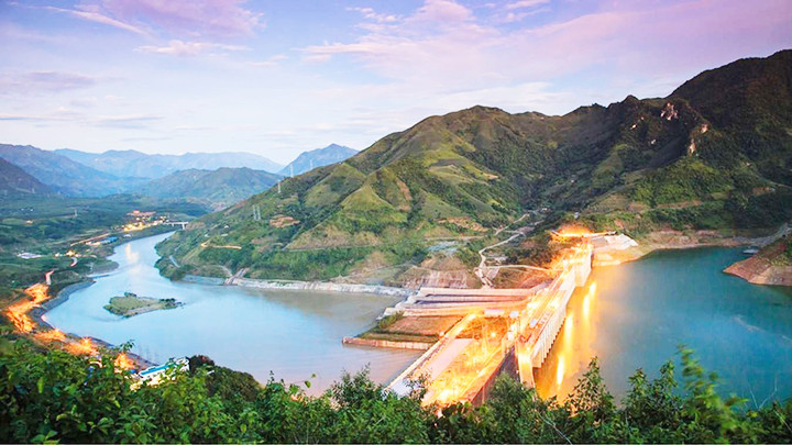 Công trình thủy điện Sơn La. 