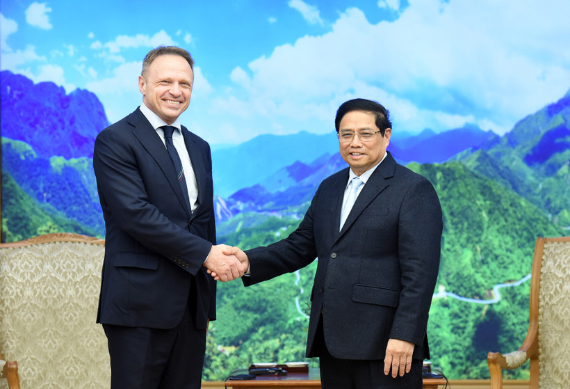 Thủ tướng Phạm Minh Chính đón ông Francesco Lollobrigida, Bộ trưởng Bộ Nông nghiệp, Chủ quyền lương thực và Lâm nghiệp Italy.