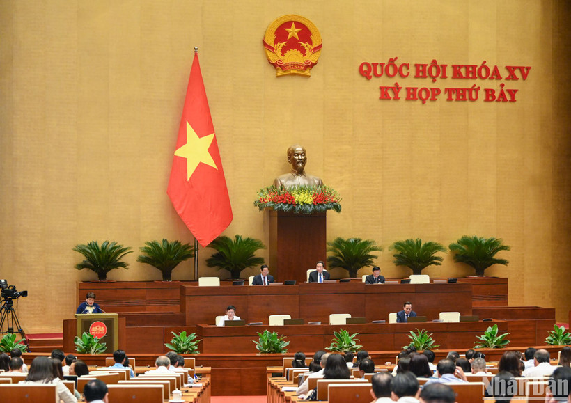 Quang cảnh phiên làm việc sáng 27/5. (Ảnh: DUY LINH)