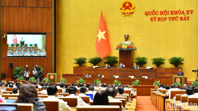 Quang cảnh phiên họp sáng 3/6. (Ảnh: THỦY NGUYÊN)