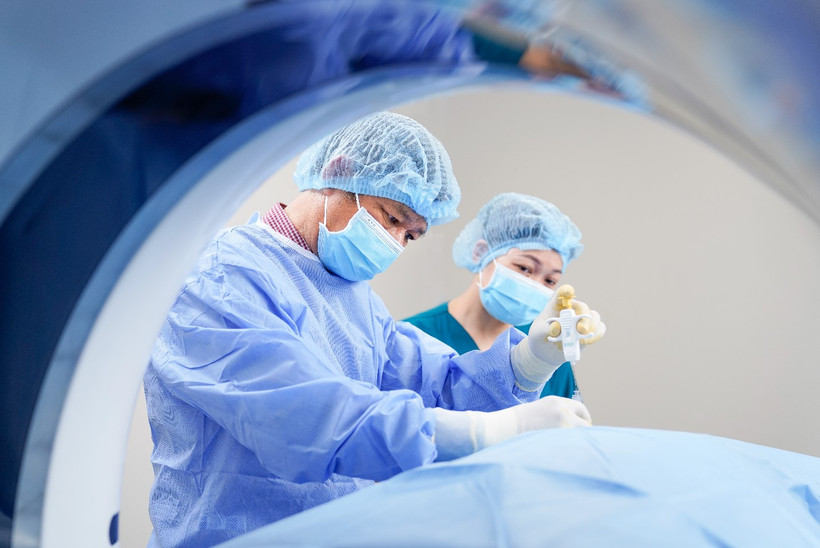 Tập đoàn Y khoa Hoàn Mỹ được Frost & Sullivan vinh danh là “Bệnh viện của năm 2023” 