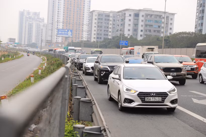 Theo báo cáo của Ủy ban An toàn giao thông Quốc gia, trong 7 ngày nghỉ Tết năm nay, số vụ tai nạn cũng như số người tử vong đều giảm so với cùng kỳ năm 2022.