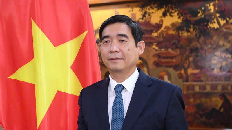 Đại sứ Việt Nam tại Thái Lan Phạm Việt Hùng.