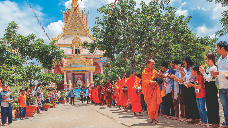 Tết mừng năm mới Chol Chnam Thmay của đồng bào Khmer ở Tây Ninh.