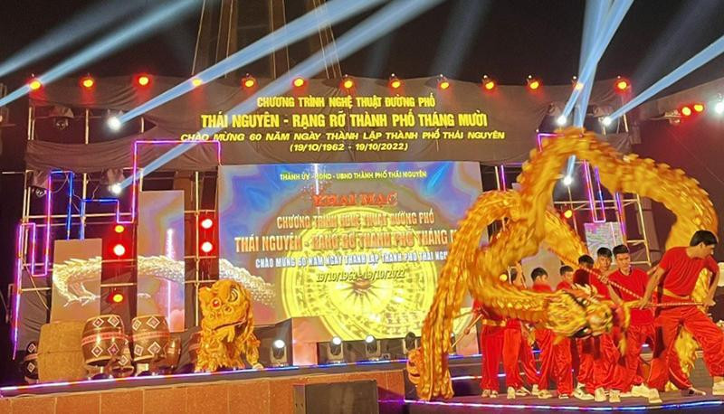 Chương trình nghệ thuật đường phố - Thái Nguyên rạng rỡ thành phố tháng Mười diễn ra trong hai tối 15 và 16/10.