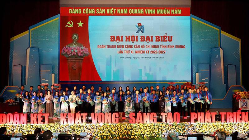 Ra mắt Ban Chấp hành Tỉnh Đoàn Bình Dương nhiệm kỳ mới.
