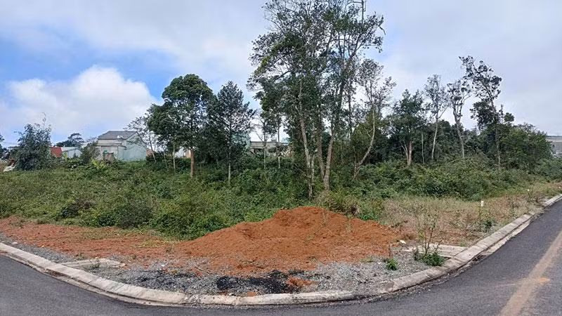 Một hạng mục đã được thi công tại Dự án khai thác quỹ đất khu biệt thự phía bắc trung tâm huyện Kon Plông khi chưa chuyển đổi mục đích sử dụng đất, chưa được cấp có thẩm quyền phê duyệt.