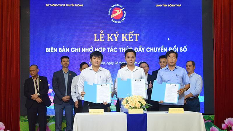 Ký kết biên bản ghi nhớ hợp tác với các đơn vị có giải pháp chuyển đổi số phát triển nông nghiệp, nông thôn số.