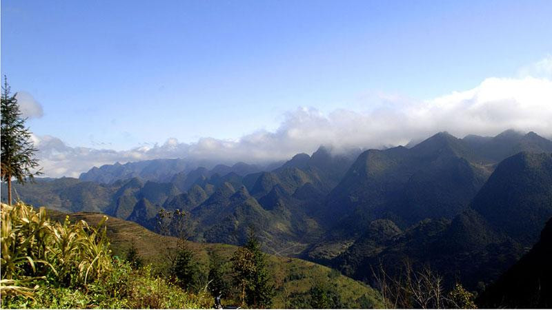 Vẻ đẹp nguyên sơ, hùng vĩ trên Cao nguyên đá Đồng Văn.