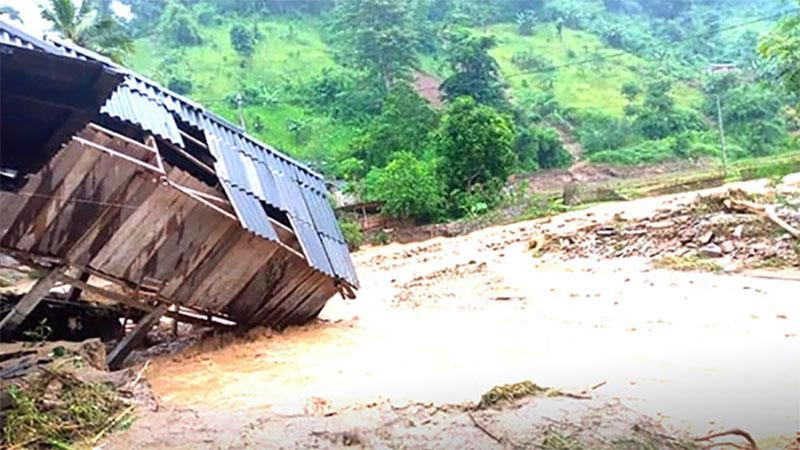Lũ quét tàn phá các tỉnh phía bắc Lào. (Ảnh: Vientiane Times)