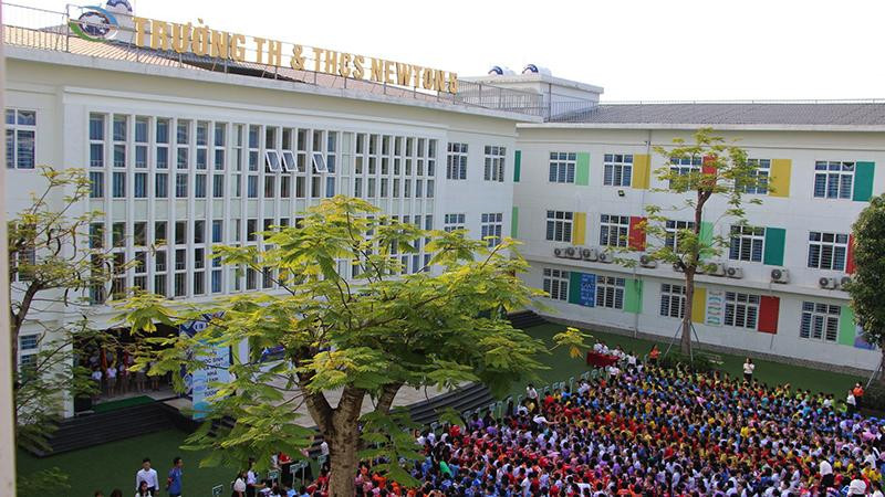 Hà Nội: Nhiều học sinh bị dị ứng sau khi nhà trường phun thuốc muỗi 