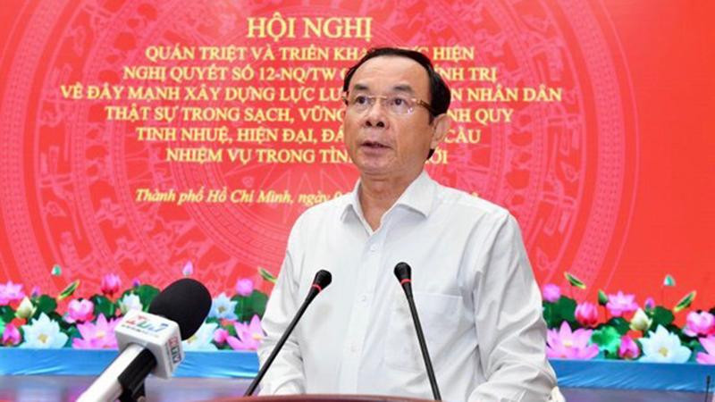 Đồng chí Nguyễn Văn Nên, Ủy viên Bộ Chính trị, Bí thư Thành ủy Thành phố Hồ Chí Minh phát biểu tại hội nghị.