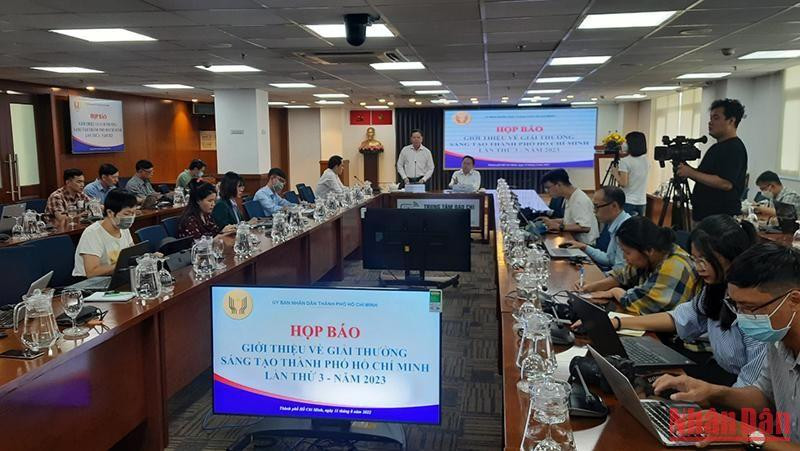 Quang cảnh họp báo thông tin về Giải thưởng Sáng tạo Thành phố Hồ Chí Minh lần thứ 3. (Ảnh: Cao Tân)