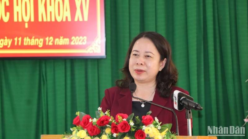 Phó Chủ tịch nước tiếp xúc cử tri An Giang.