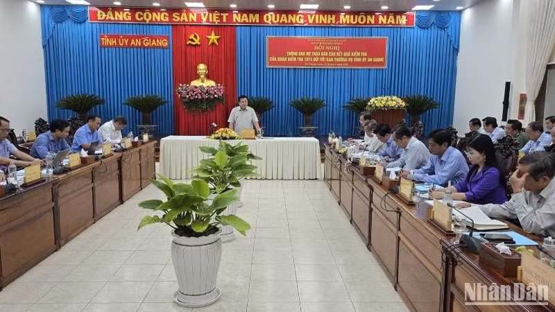 Quang cảnh hội nghị.