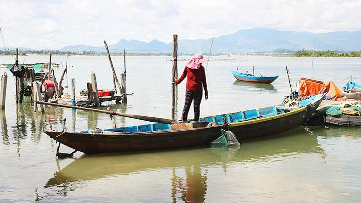 Mưu sinh trên dòng Trường Giang.