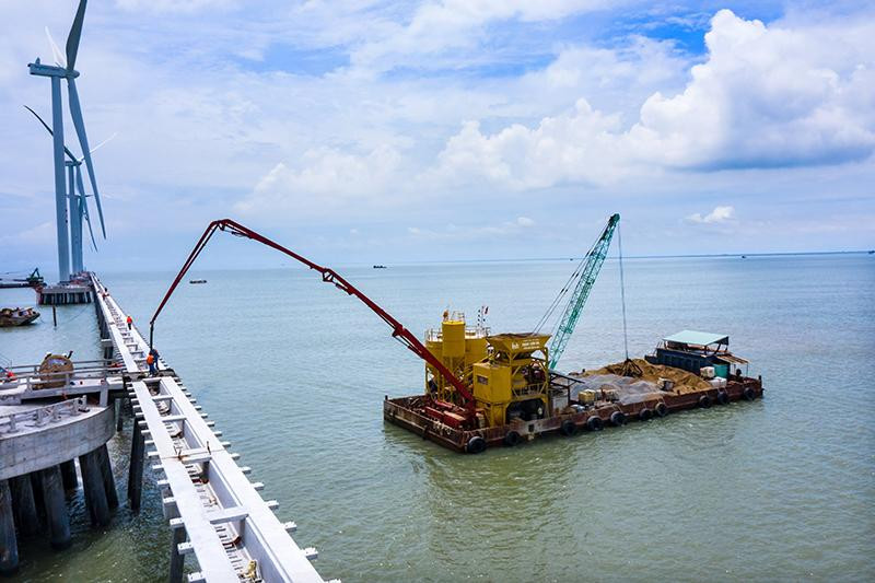 Cần nhiều năm để hình thành một trang trại điện gió ngoài khơi. Ảnh: CTV