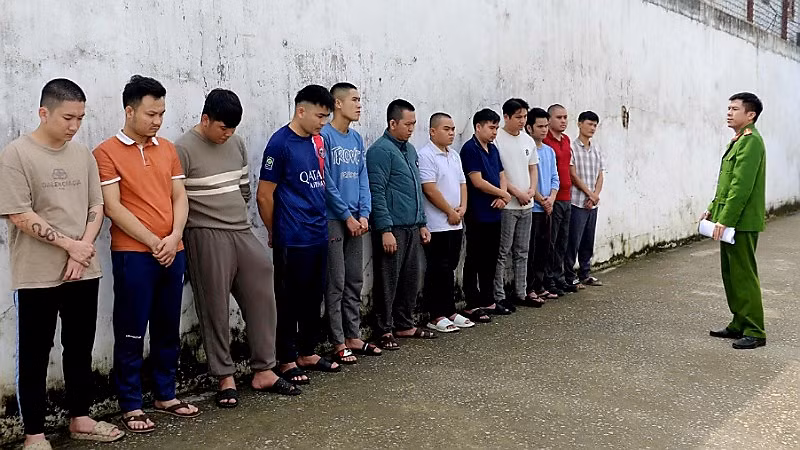 Các đối tượng bị cơ quan công an bắt giữ.