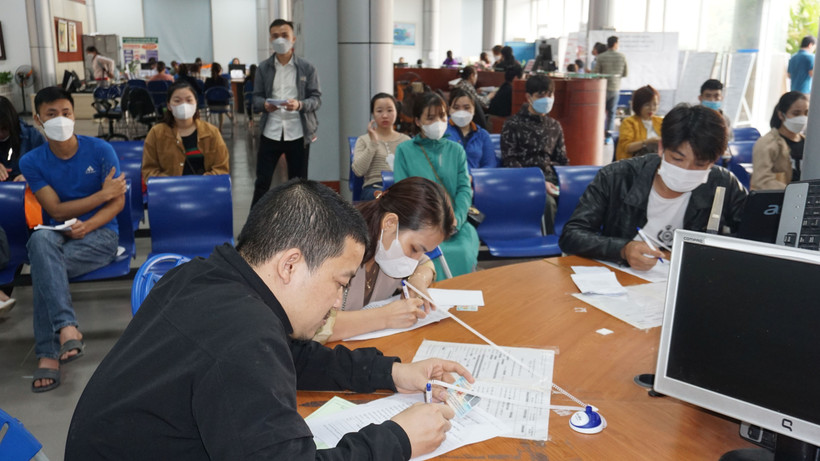 Người lao động mong mỏi được hỗ trợ để ổn định cuộc sống.