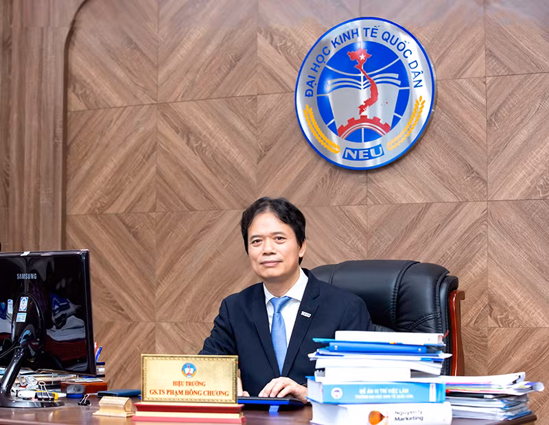 NGƯT, GS, TS Phạm Hồng Chương, Hiệu trưởng Trường đại học Kinh tế Quốc dân.
