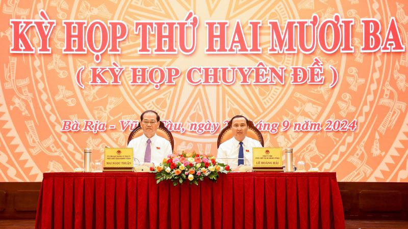 Chủ tọa Kỳ họp thứ 23 Hội đồng nhân dân tỉnh Bà Rịa-Vũng Tàu.
